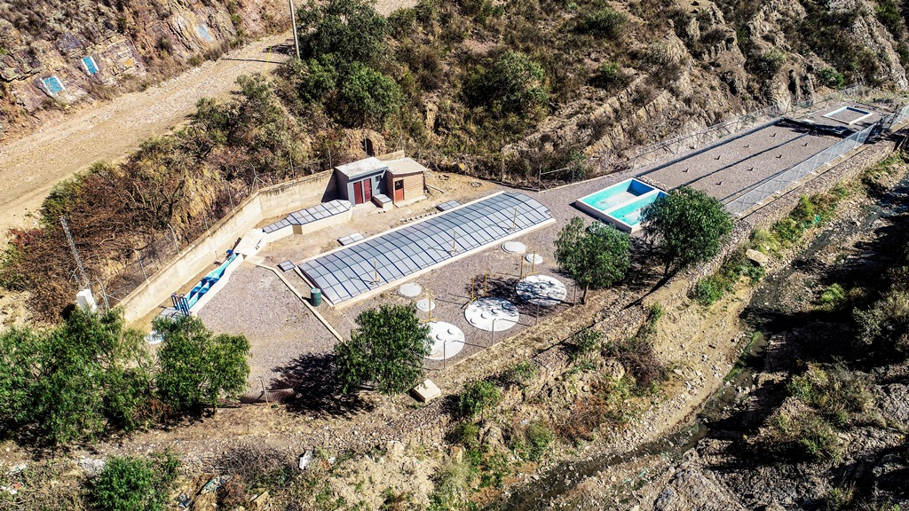 Anzaldo inaugura una planta de tratamiento de aguas residuales para su centro urbano