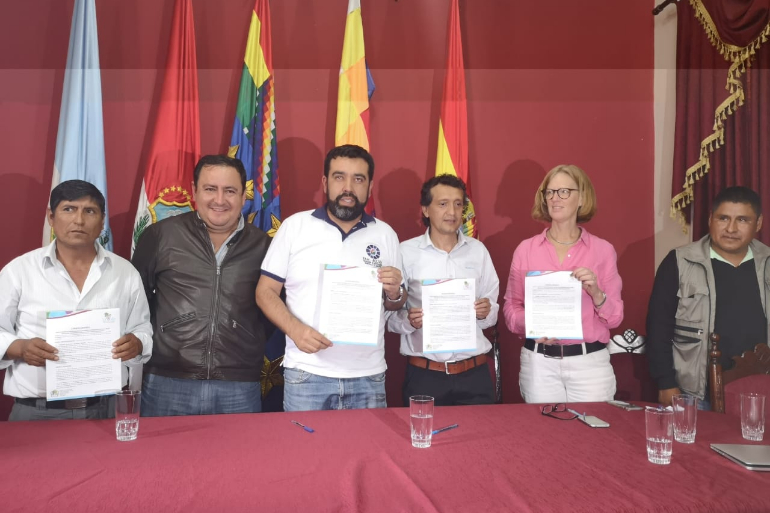 Aguatuya firma un convenio específico con el Municipio de Uriondo